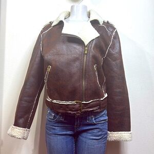 (N5) rue 21,vintage, Y2K,Faux‎ Shearling Trimmed Biker Jacket, Size M
